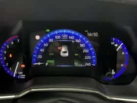 Toyota Corolla (2021) thumbnail 5