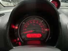 Opel Agila (2011) thumbnail 5