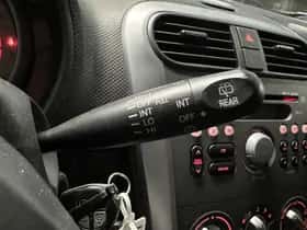 Opel Agila (2011) thumbnail 7