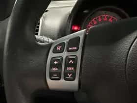 Opel Agila (2011) thumbnail 8