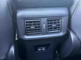Toyota RAV4 (2025) thumbnail 42