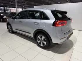 Kia Niro (2017) thumbnail 29