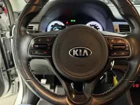 Kia Niro (2017) thumbnail 34
