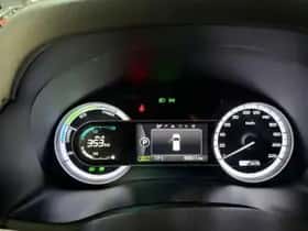 Kia Niro (2017) thumbnail 9