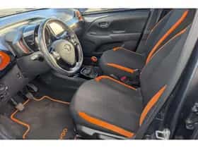 Toyota Aygo (2021) thumbnail 12