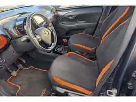 Toyota Aygo (2021) thumbnail 44