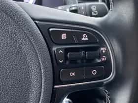Kia Niro (2018) thumbnail 27