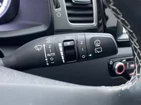 Kia Niro (2018) thumbnail 28