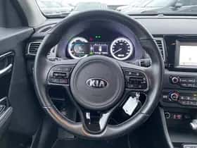 Kia Niro (2018) thumbnail 78