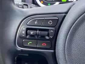 Kia Niro (2018) thumbnail 80