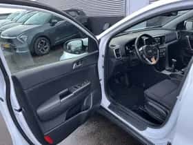 Kia Sportage (2019) thumbnail 16