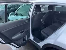 Kia Sportage (2019) thumbnail 75