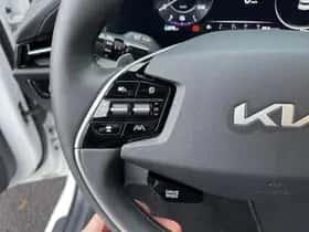Kia Niro EV (2025) thumbnail 17