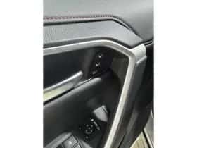 Toyota RAV4 (2026) thumbnail 17