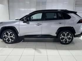 Toyota RAV4 (2026) thumbnail 3