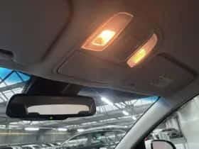 Kia Niro (2019) thumbnail 11