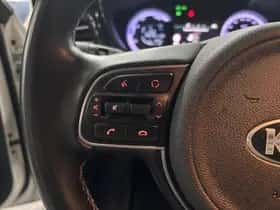 Kia Niro (2019) thumbnail 9