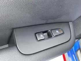 Kia Proceed (2022) thumbnail 135