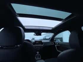 Kia Proceed (2022) thumbnail 27