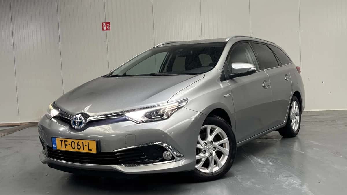 Toyota Auris (2018) — foto 1
