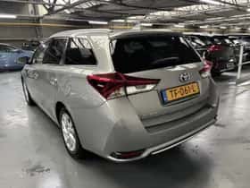 Toyota Auris (2018) thumbnail 19