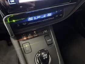 Toyota Auris (2018) thumbnail 39