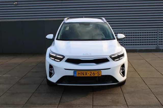 Kia Stonic (2025) thumbnail 3