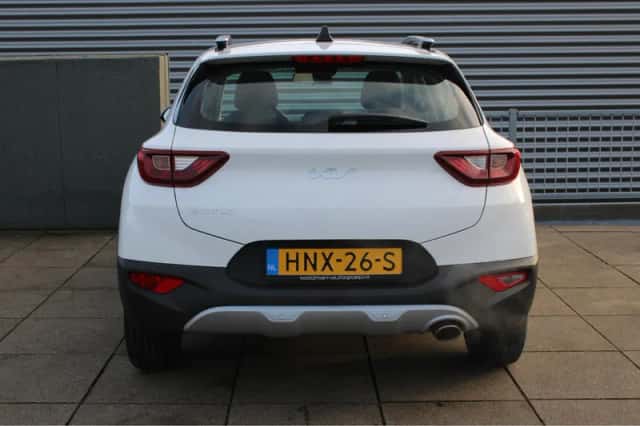 Kia Stonic (2025) thumbnail 6