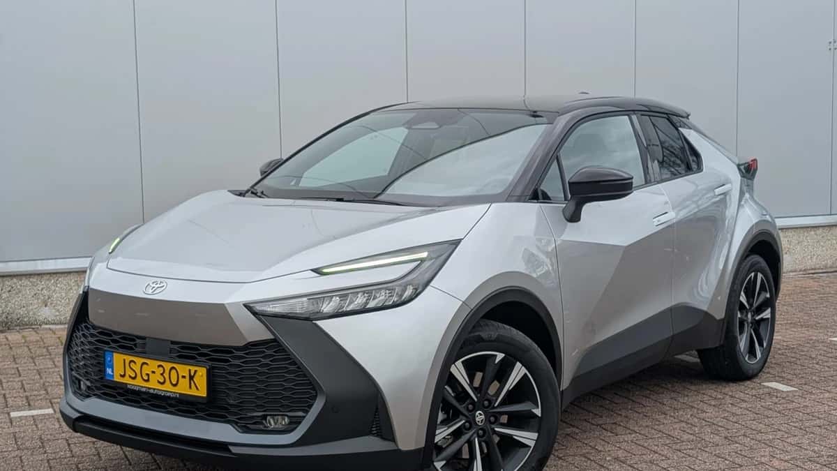 Toyota C-HR (2025) — foto 1