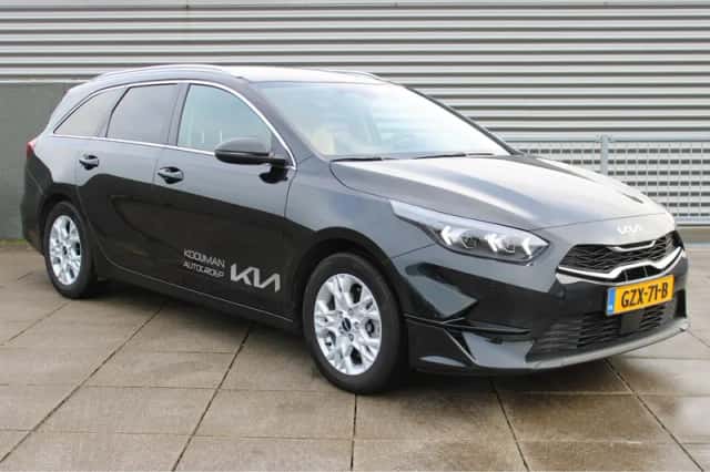 Kia Ceed Sportswagon (2025) thumbnail 2