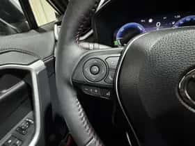 Toyota RAV4 (2025) thumbnail 12