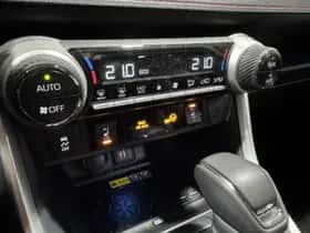Toyota RAV4 (2025) thumbnail 17