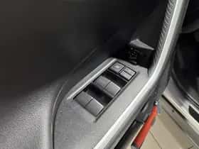 Toyota RAV4 (2025) thumbnail 46