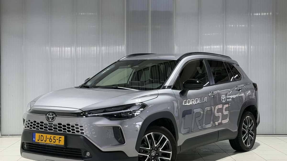 Toyota Corolla (2025) — foto 1