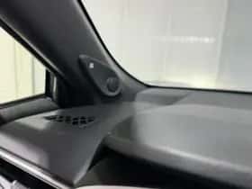 Toyota Corolla (2025) thumbnail 34