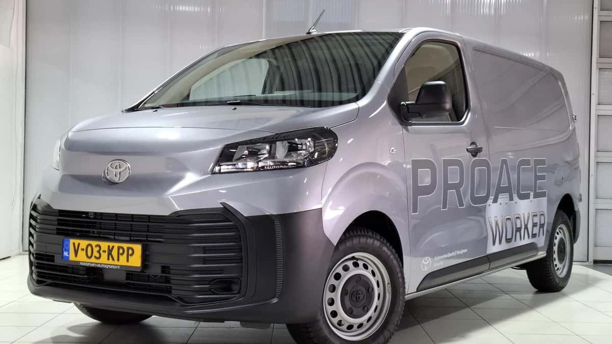 Toyota Proace (2024) — foto 1