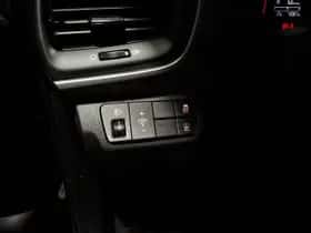 Kia Stonic (2019) thumbnail 17