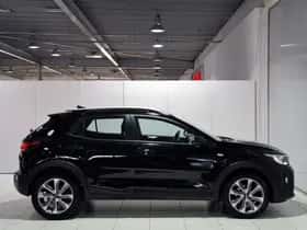 Kia Stonic (2019) thumbnail 39