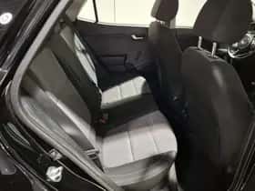 Kia Stonic (2019) thumbnail 47
