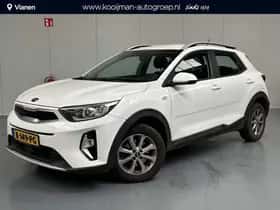 Kia Stonic (2019) thumbnail 61