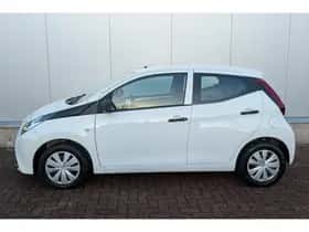 Toyota Aygo (2020) thumbnail 33