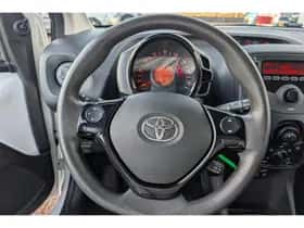Toyota Aygo (2020) thumbnail 48