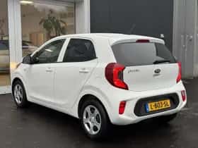 Kia Picanto (2021) thumbnail 6
