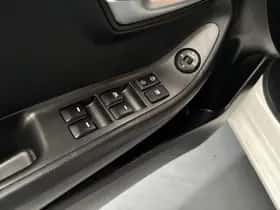 Kia Picanto (2016) thumbnail 22