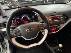 Kia Picanto (2016) thumbnail 23