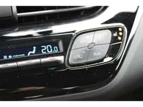 Toyota C-HR (2020) thumbnail 27