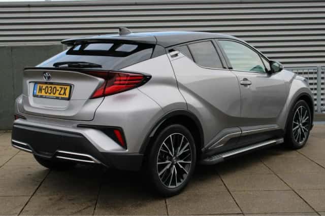 Toyota C-HR (2020) thumbnail 7