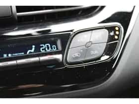 Toyota C-HR (2020) thumbnail 69