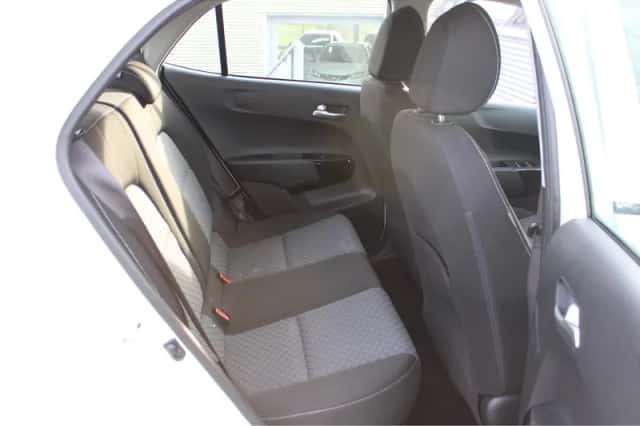 Kia Picanto (2024) thumbnail 11