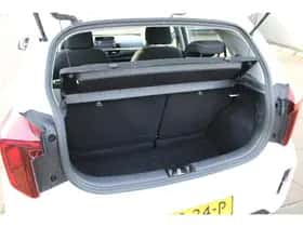 Kia Picanto (2024) thumbnail 45